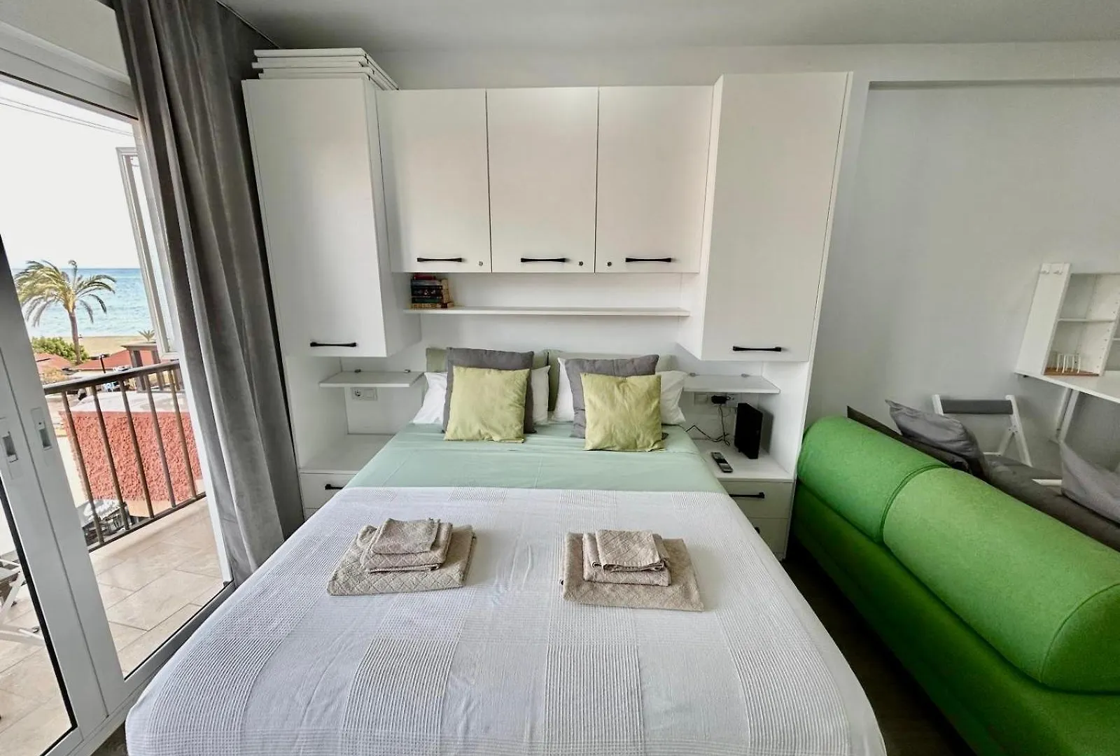 Estudio Primer Line Playa Fuengirola 3 People