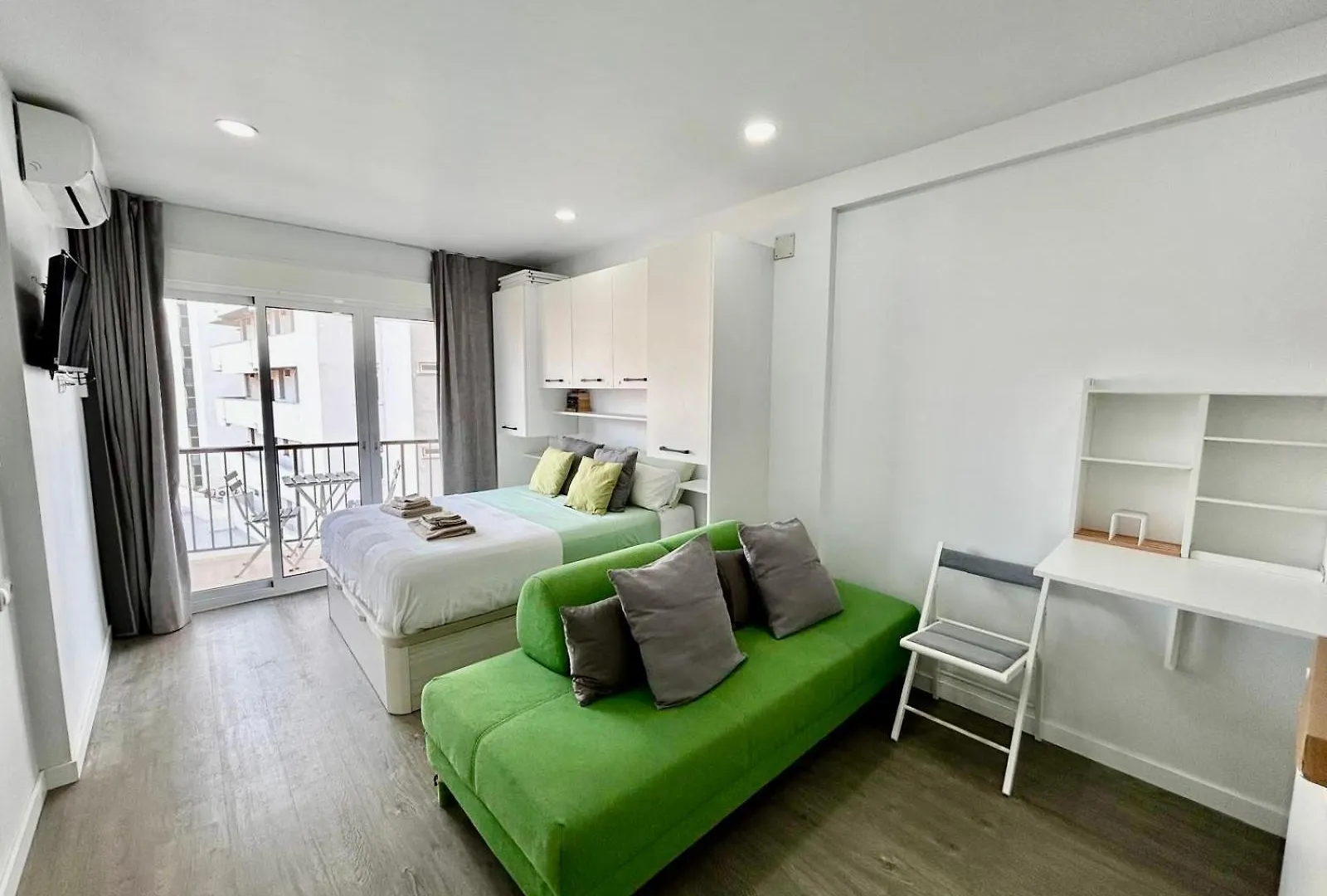 Estudio Primer Line Playa Fuengirola 3 People Spain